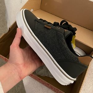 Mens Vans (new with tags)